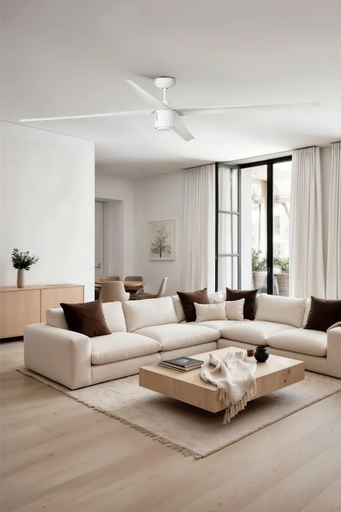 Ventilateur de plafond FARO Barcelona Attos XL en acier blanc mat avec éclairage LED, hauteur 34 cm. Matt