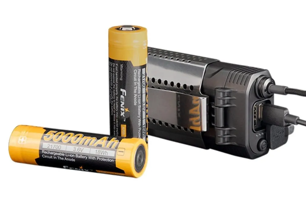 Fenix HP30R V2.0 - Frontale double faisceau - 3000 lumens