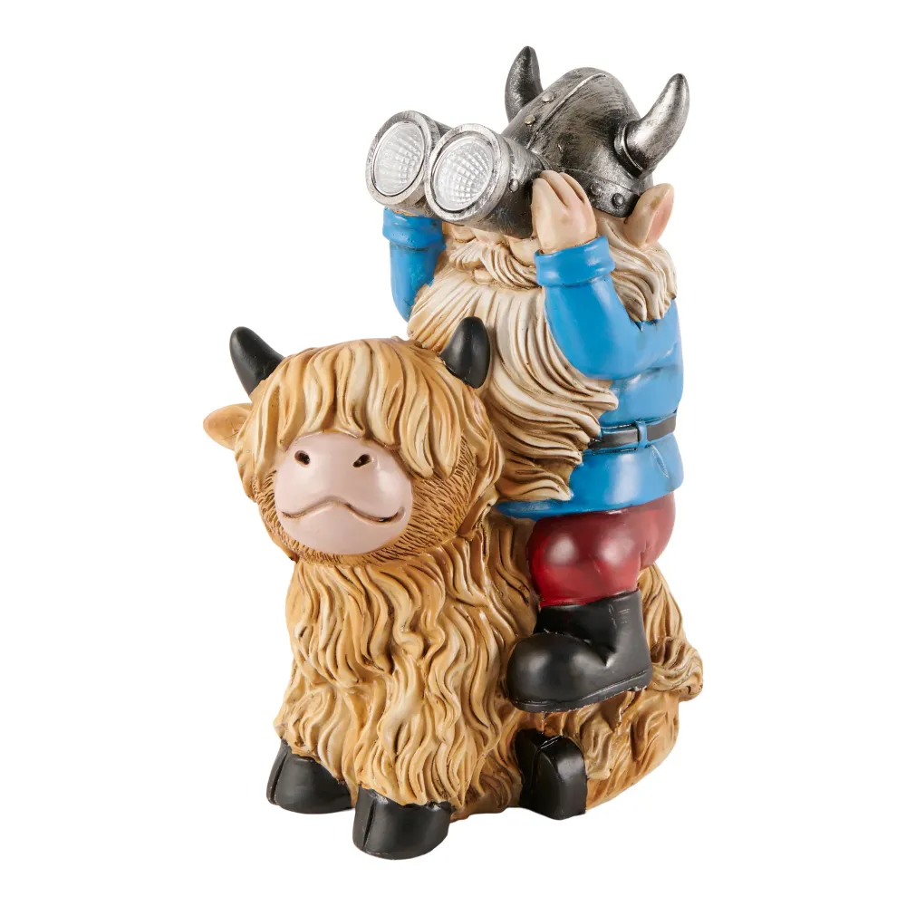 Décoration de gnome viking avec vache Highland, 6 po x 5 po x 9 po Giant Tiger