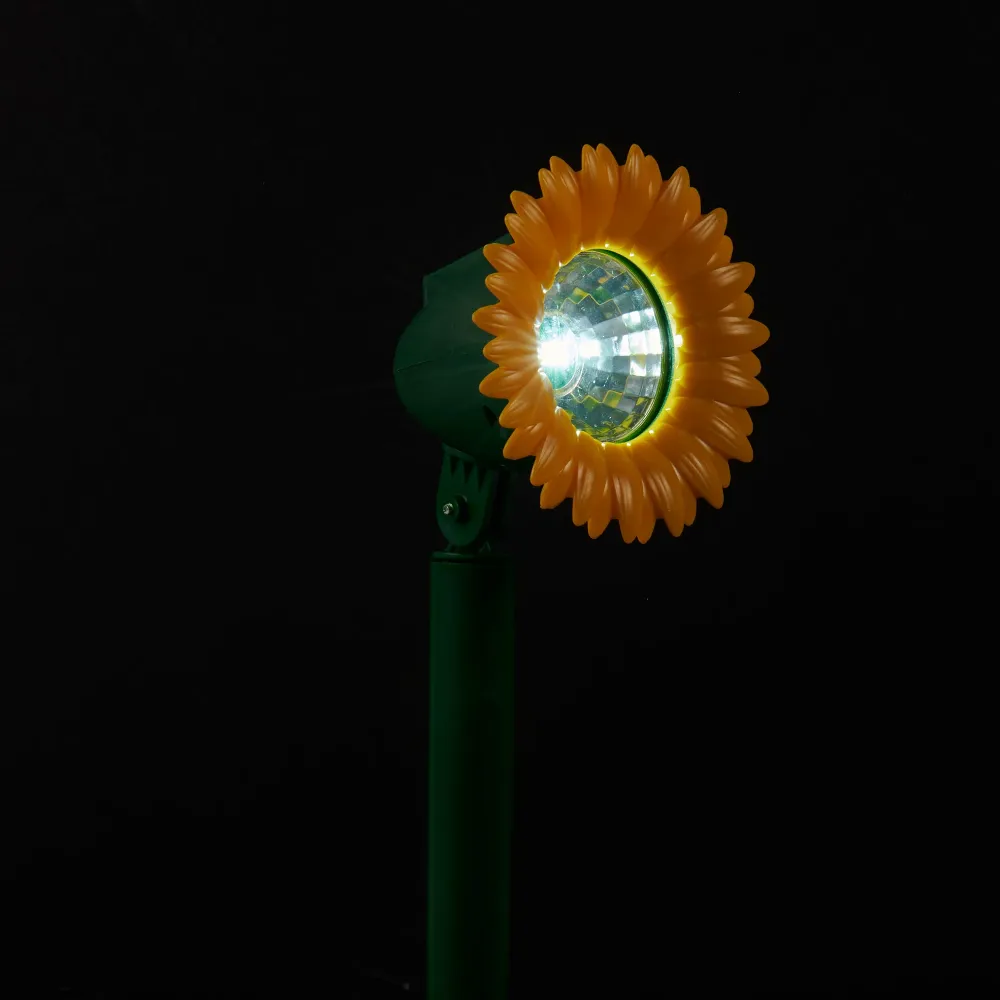 Lampe solaire sur piquet en forme de tournesol, 3,5 po x 14 po Giant Tiger