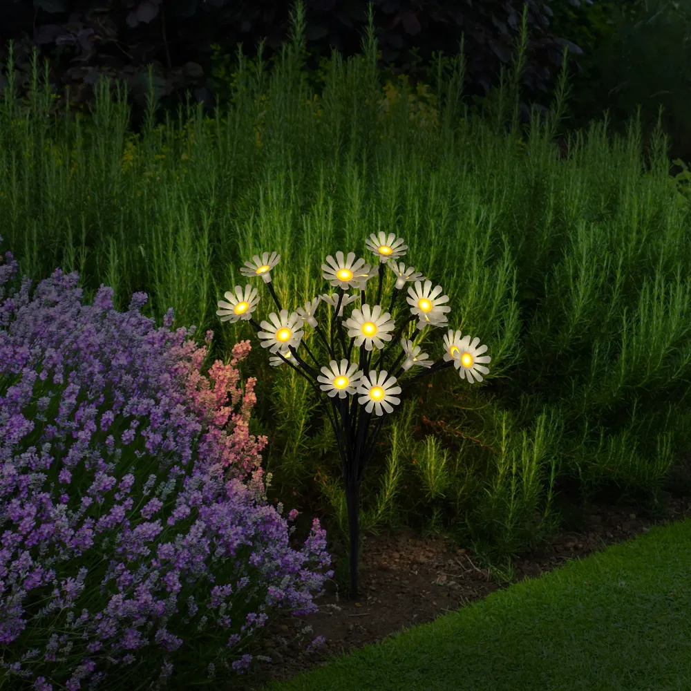 Luminaire sur pieu avec bouquet de marguerites à DEL solaire, 23 po Giant Tiger