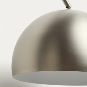 Lampadaire Madali en acier avec finition brossée argentée et marbre blanc Kave Home Mauritius