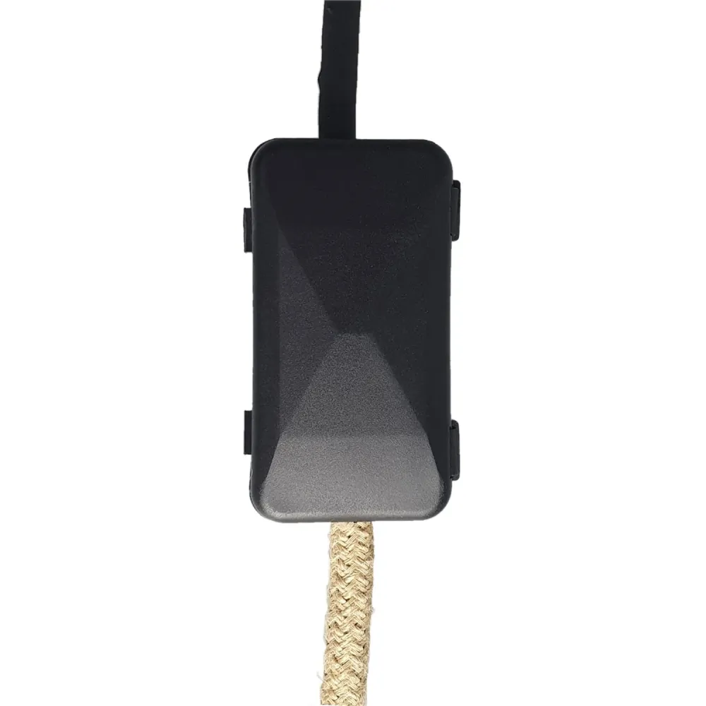 Kit de connexion avec boîte de protection pour câbles et double serre-câble