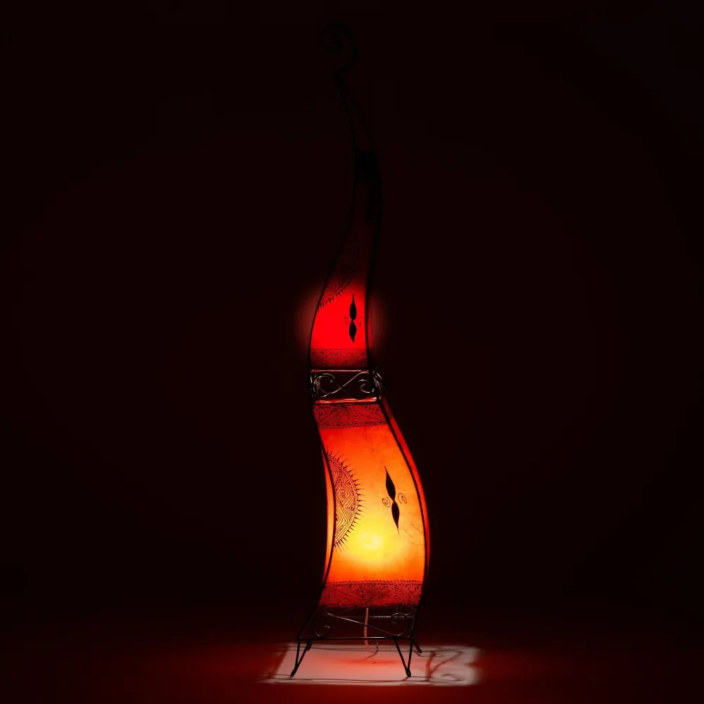 Lampe marocaine henné et cuir 150cm rouge