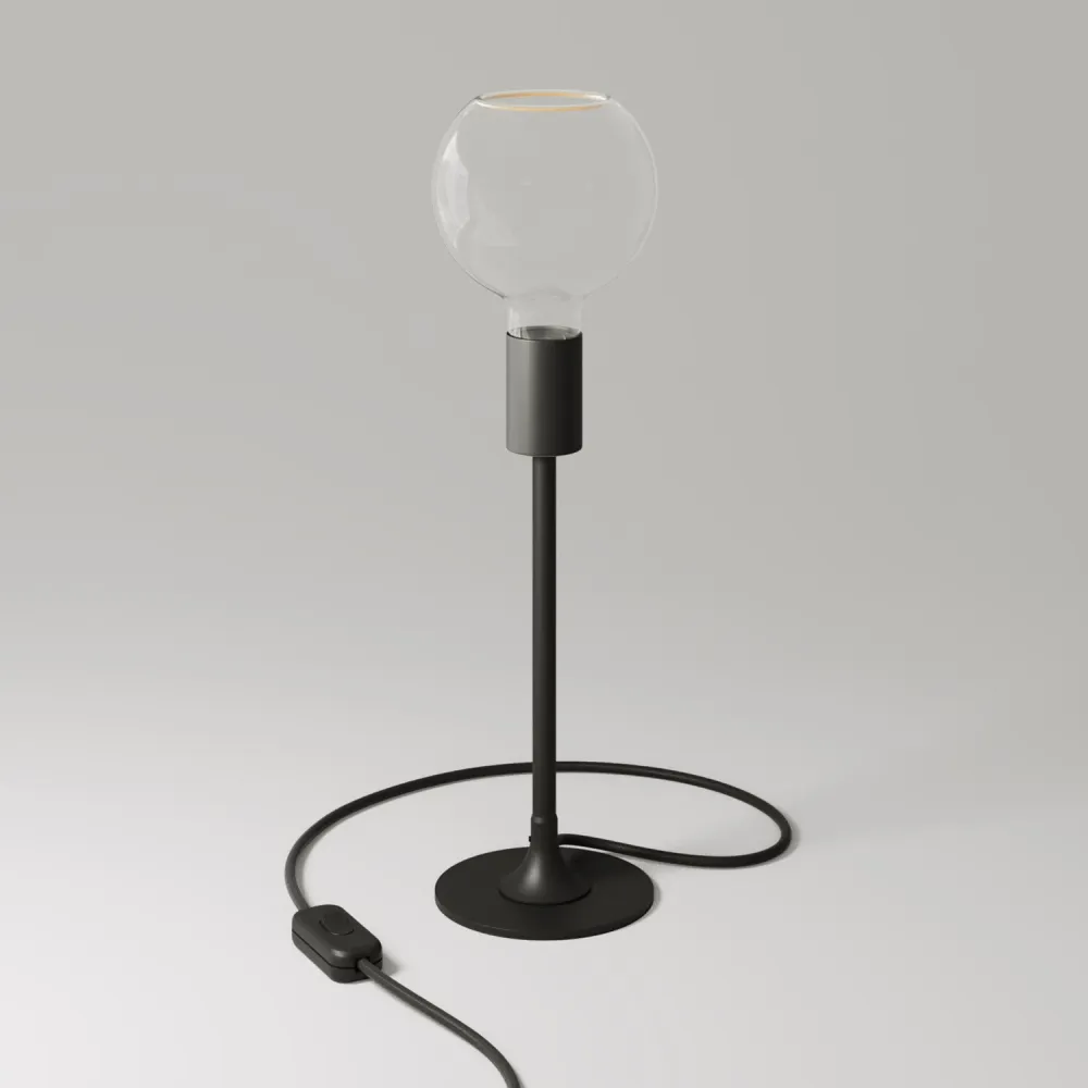 Lampe de table MAG-Y avec base ronde en métal et ampoule Ghost G05 transparente - Noir