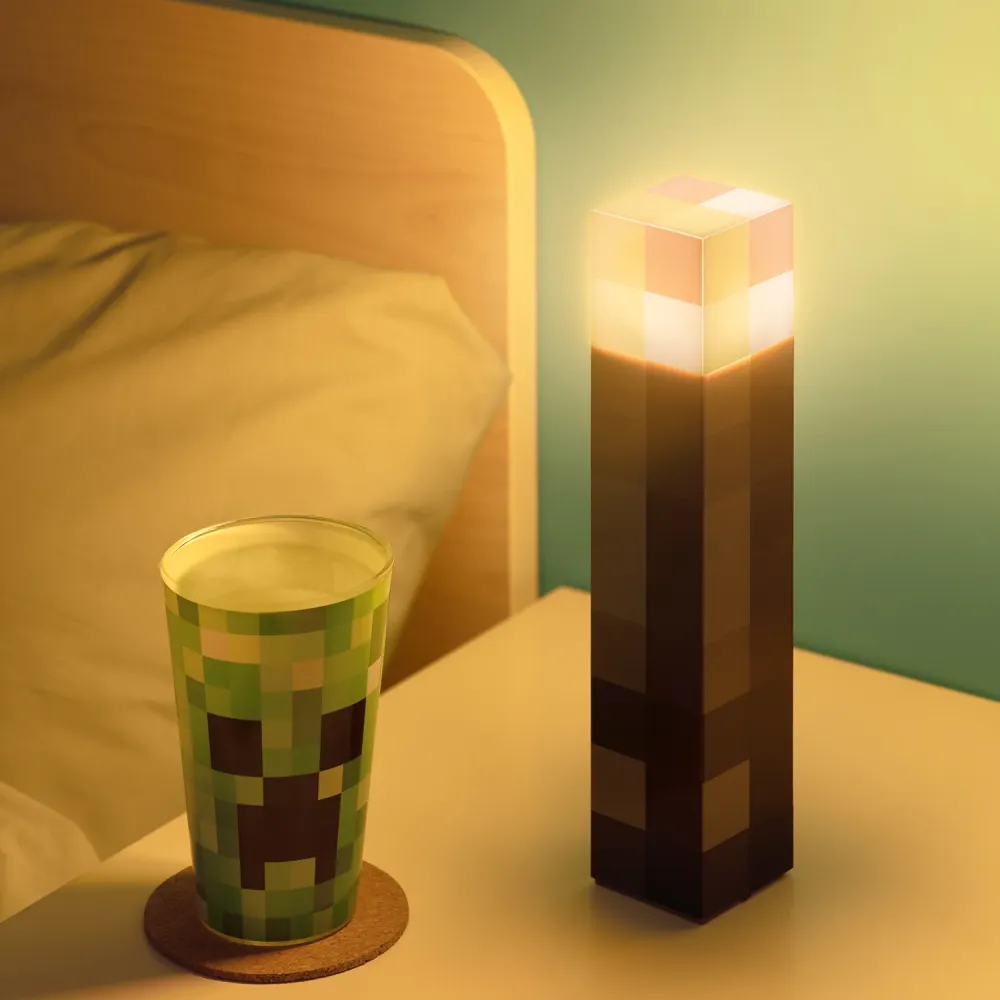 Lampe torche, lampe de table et lampe murale Minecraft