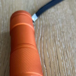 Lampe torche de poche Orange Starled 3 piles fournies