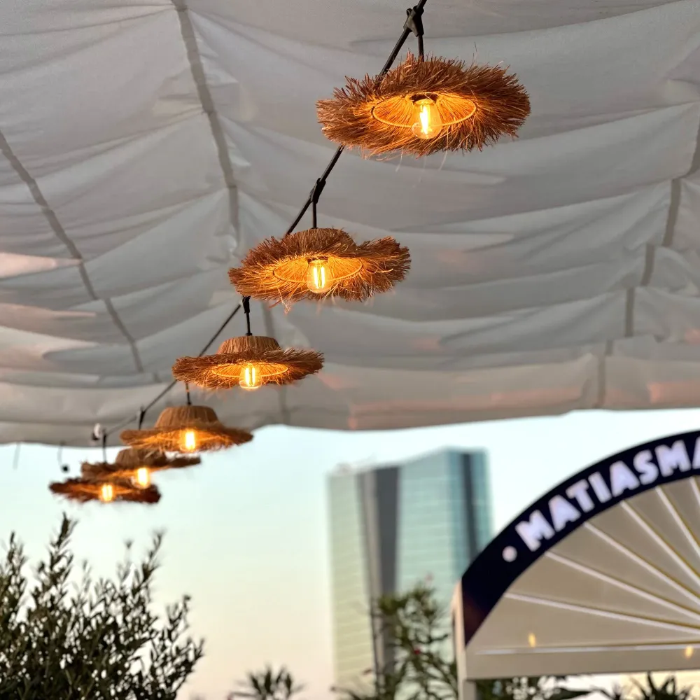 Guirlande lumineuse extérieure raccordable 64.8m avec 105 ampoules LED filament E27 blanc chaud TAHITI LIGHT Abat-jour en...
