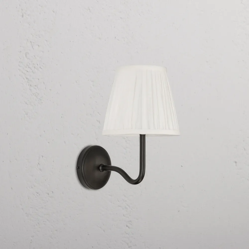 Malvern Applique Murale Moyenne Plissée Blanc Albâtre - Bronze