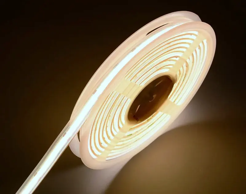 10 mètres | COB | Strip LED | Blanc clair | 8 mm | Dimmable | 24v Connecteur féminin IP67