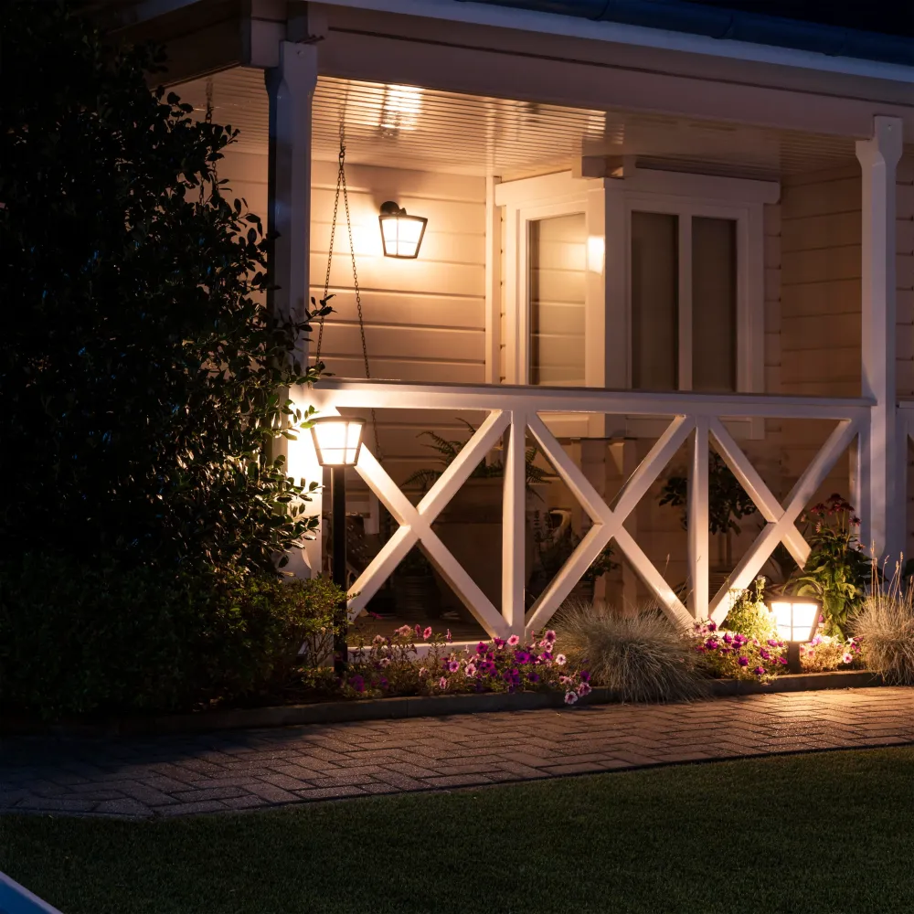 Philips Hue White and Color Ambiance Sobremesa Econic negro RGBW 15W IP44 1744230P7 1140lm