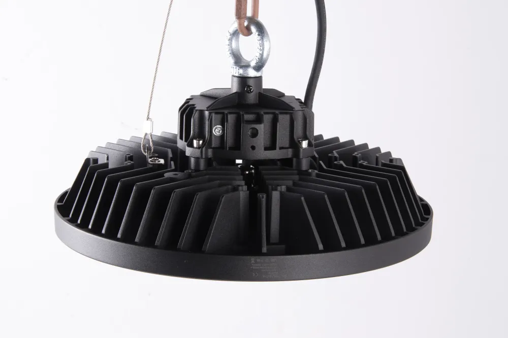 Projecteur industriel Urano noir 120 degrés 5000k Mantra 7431
