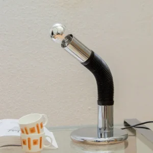 Julia, la lampe à poser E. Bellini N°540 TVR