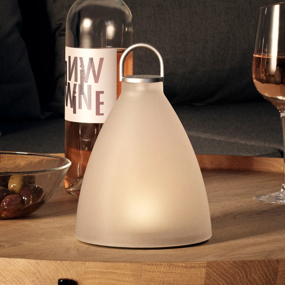 Applique design EVA Solo SunLight Bell lampe solaire LED, hauteur 20cm
