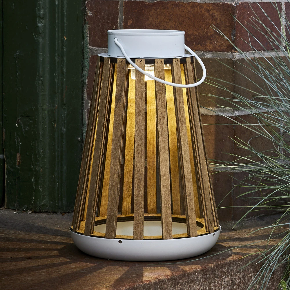 Lampe solaire LED Catania en bouleau pour fêtes et événements
