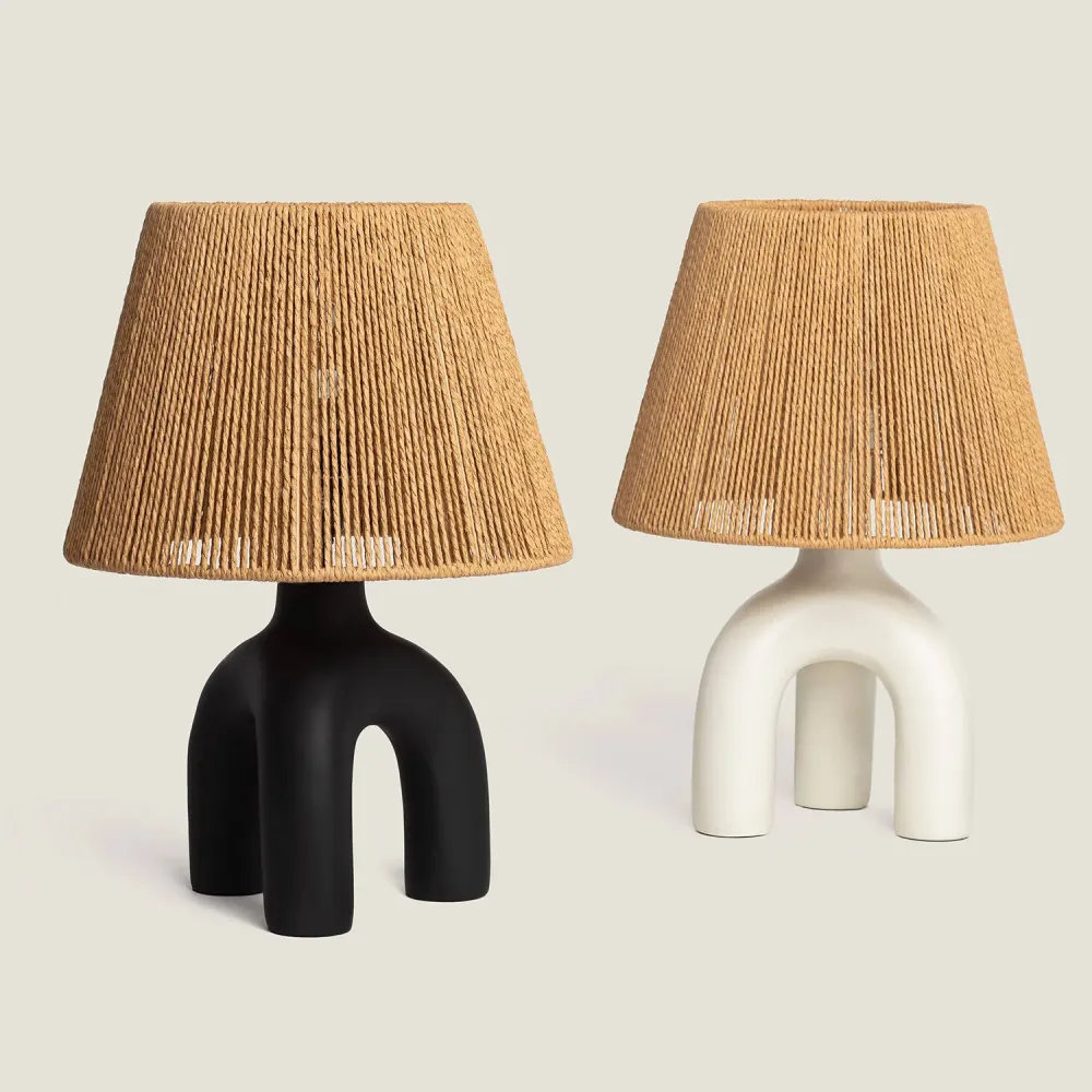 Lampe de table en résine et papier tressé avec LED Otilia avec LED intégrée non remplaçable