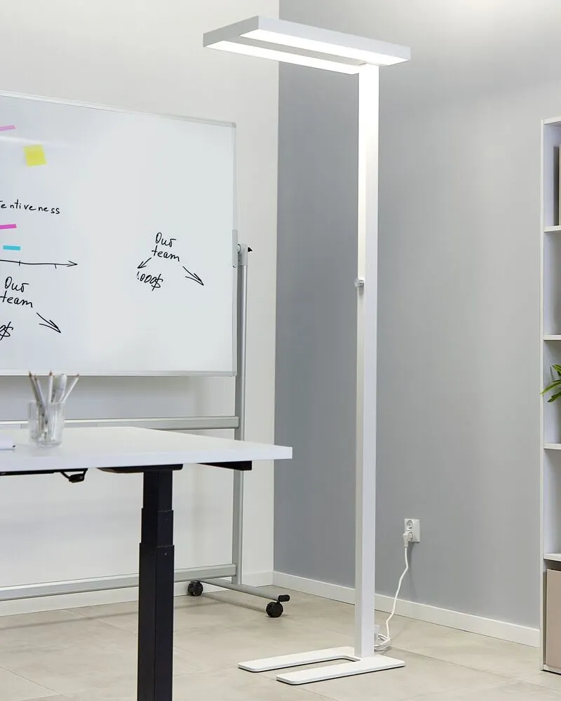 Metal LED Office Floor Lamp Blanc pur TAURUS pour salon et chambre