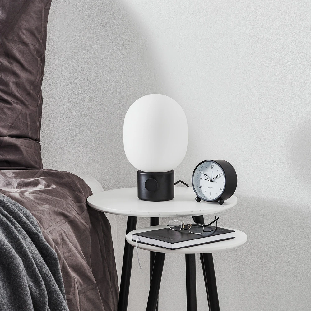 Audo JWDA lampe à poser en acier inoxydable noir en papier artisanal