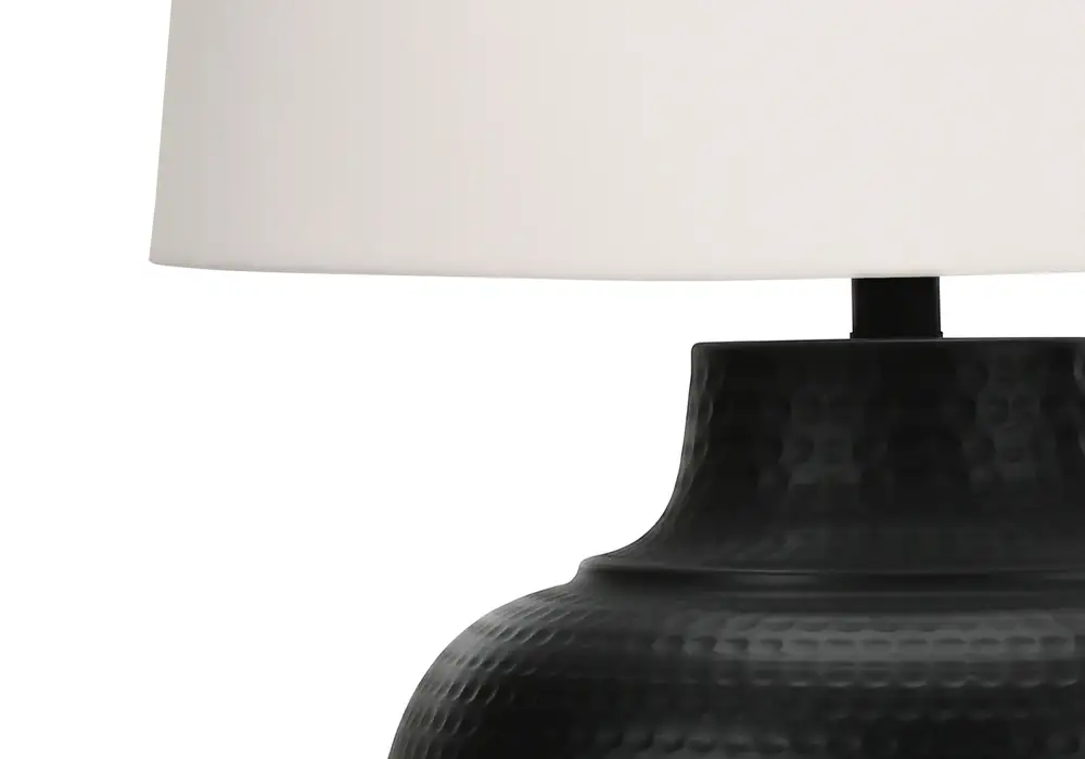 éClairage - Lampe De Table 26"H MéTal Noir / Abat-Jour Ivoire avec Abat-Jour Inclus