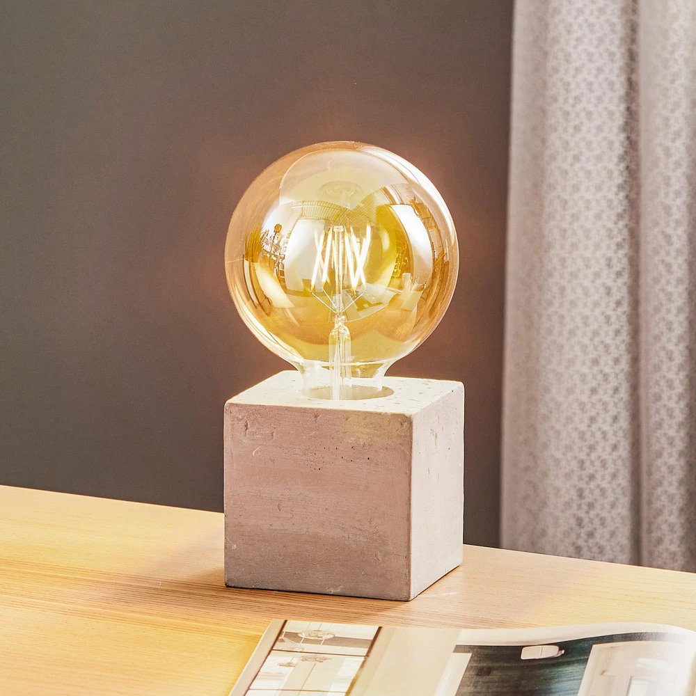 Éco-Énergétique Lampe à poser Akira en béton en forme de cube