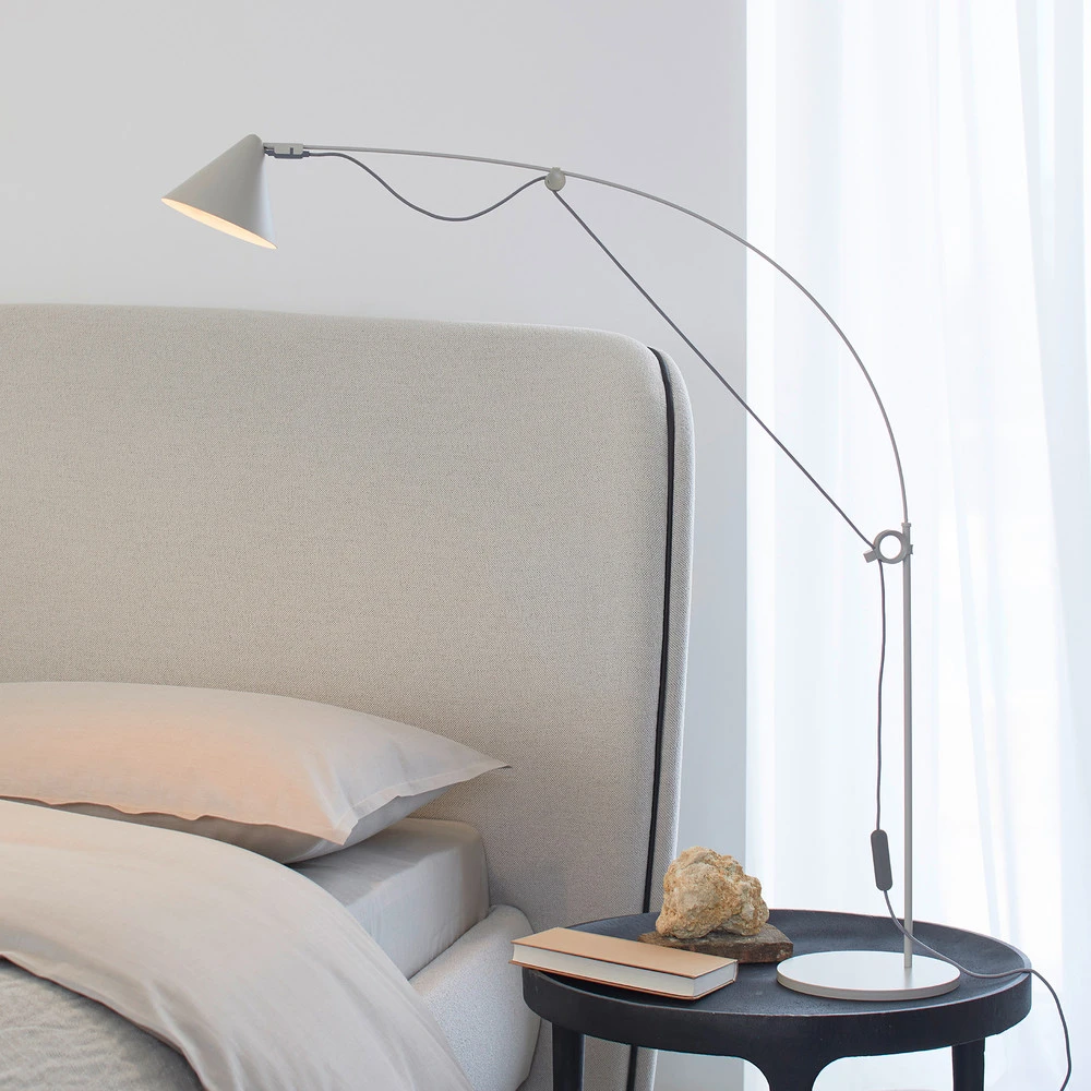 midgard lampe de table LED AYNO S, gris/gris, 4.000 K, 76 cm - Certifié CE