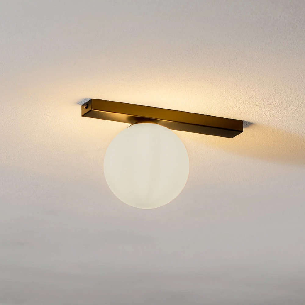 Plafonnier à lumière directionnelle Plafonnier Fit, noir/opale, à une lampe