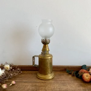 Lampe feutrée Olympe qualité superieur pour camping et plein air