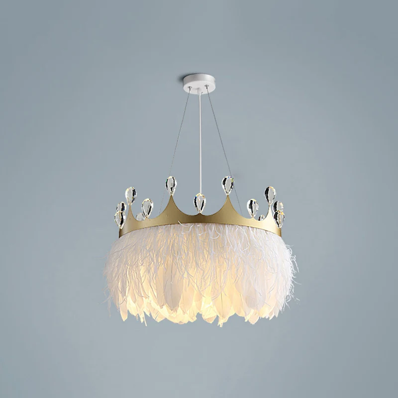 Éclairage suspendu en forme de couronne de plumes, lampe à suspension blanche minimaliste à 1 tête avec décoration en cristal