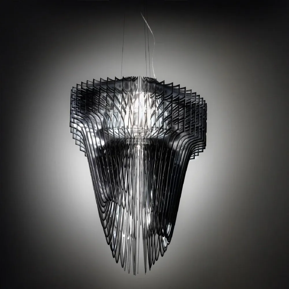 Suspension Aria XL SLAMP avec éclairage LED et finition noire dégradée