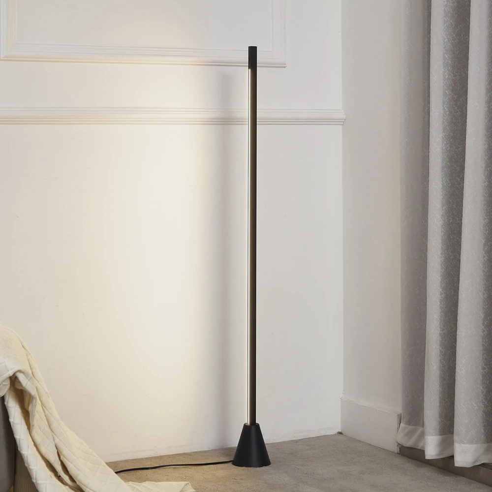 Éco-Énergétique Lucande lampe sur pied LED Linija, noir, hauteur 110 cm, capteur