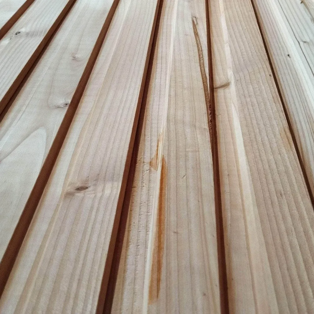 Bardage douglas - 22x135 - L=4m (profil Tremolo)