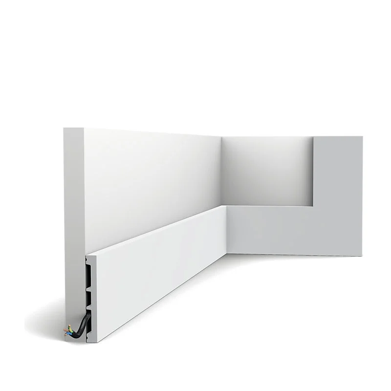 Plinthe DX163-2300 avec finition dans la teinte RAL9003 - L 230 x H 10,2 x L 1,3 cm - ORAC DECOR