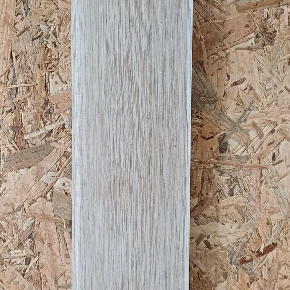 Plinthe SMF décor chêne Afrique Lagos 2500x59x17,4mm