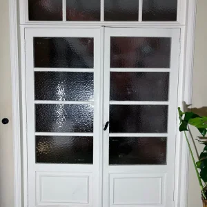 Porte bois moulurée vitrée deux fois - avec ébrasement (POD06)