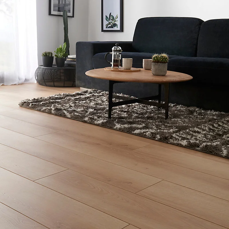 Sol stratifié Malton décor chêne naturel 10 mm l.138 x l.19,3 cm GoodHome