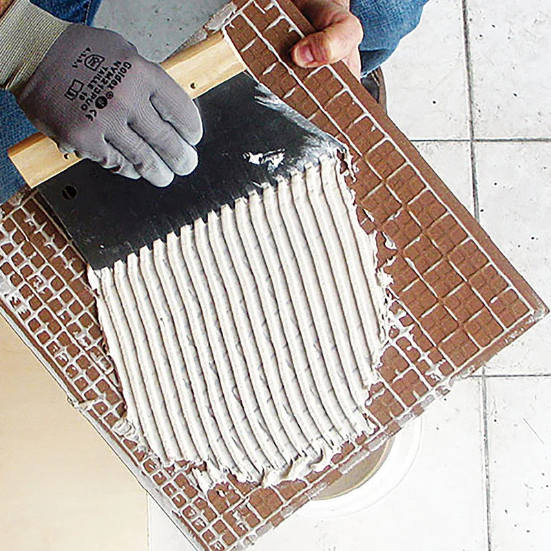 Peigne à colle manche bois MEJIX 180232 - 220 mm U 9x9 pour Bricoleurs Confirmés