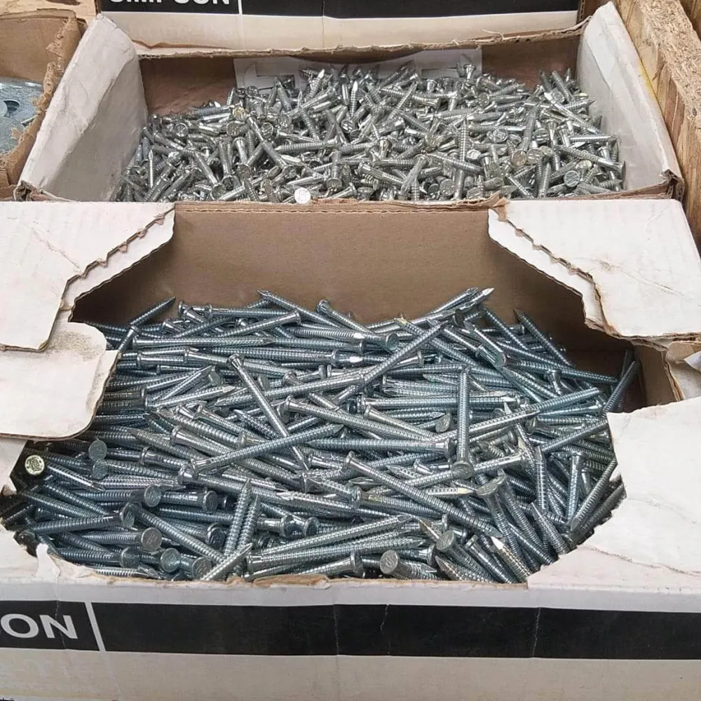 Mécanisme Professionnel Quincaillerie charpente acier, vendu au gramme