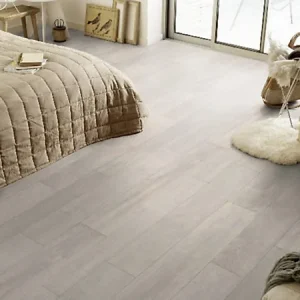 Revêtement sol PVC Tarkett Vieux Pine snow (vendu au m²)