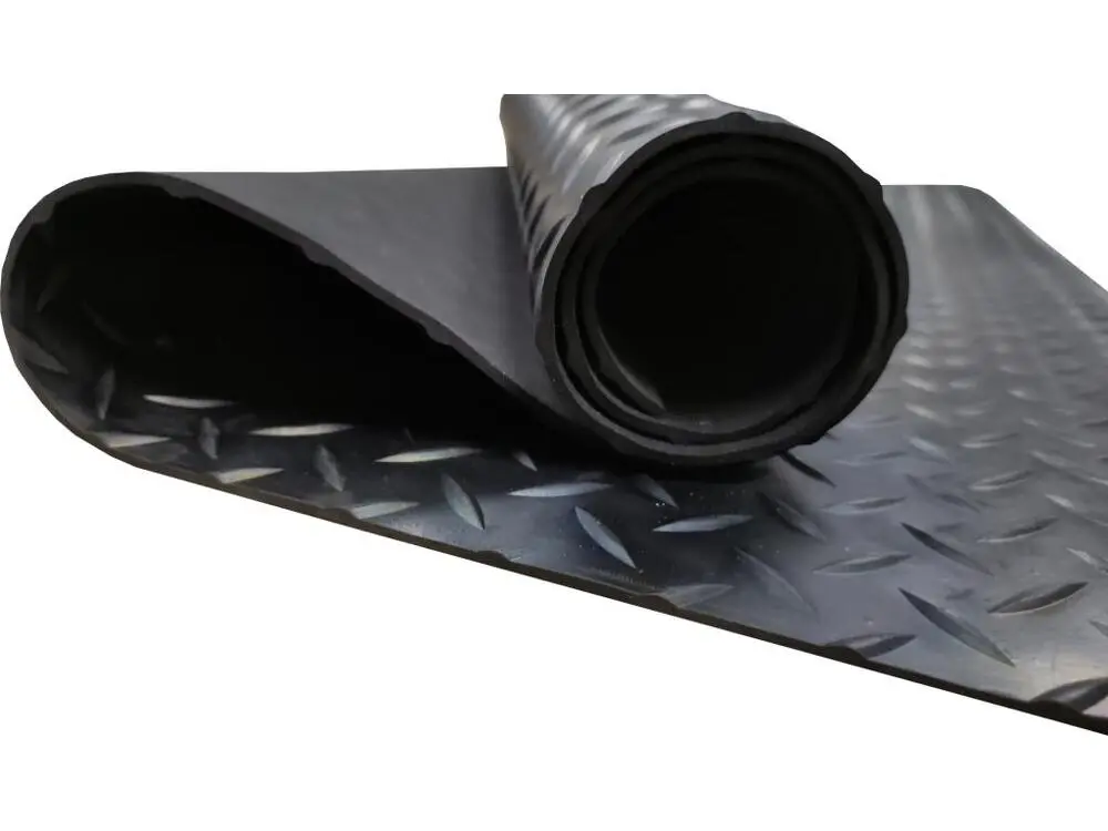 Sol PVC| Composition 100% Caoutchouc| Sol Caoutchouc| Sol Protection| Design Strié Noir| Epaisseur 3MM| Mesure 140X300CM