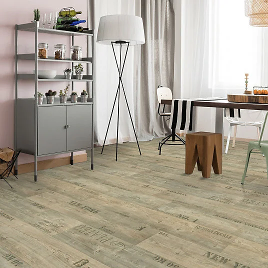 Sol Vinyle First - Imitation parquet marqué - Rouleau de 3m x 11m
