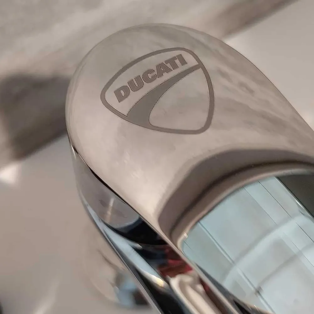Ensemble de robinets lavabo haut et bidet avec bonde click clack finition chromé brillant Ducati Design collection HD10