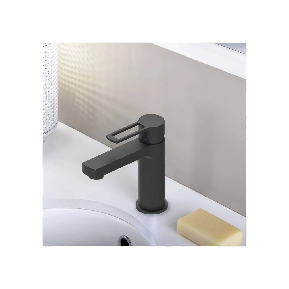 Mitigeur lavabo série Ringo modèle RIN071KNO avec vidage clic-clac couleur noir mat Paffoni