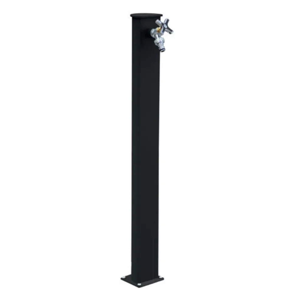 Point d'eau au sol avec robinet en aluminium peint noir modèle Fasten