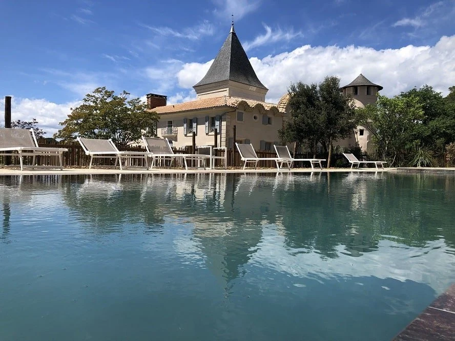 La Roseraie, gîte romantique avec jacuzzi avec amortisseur intégré