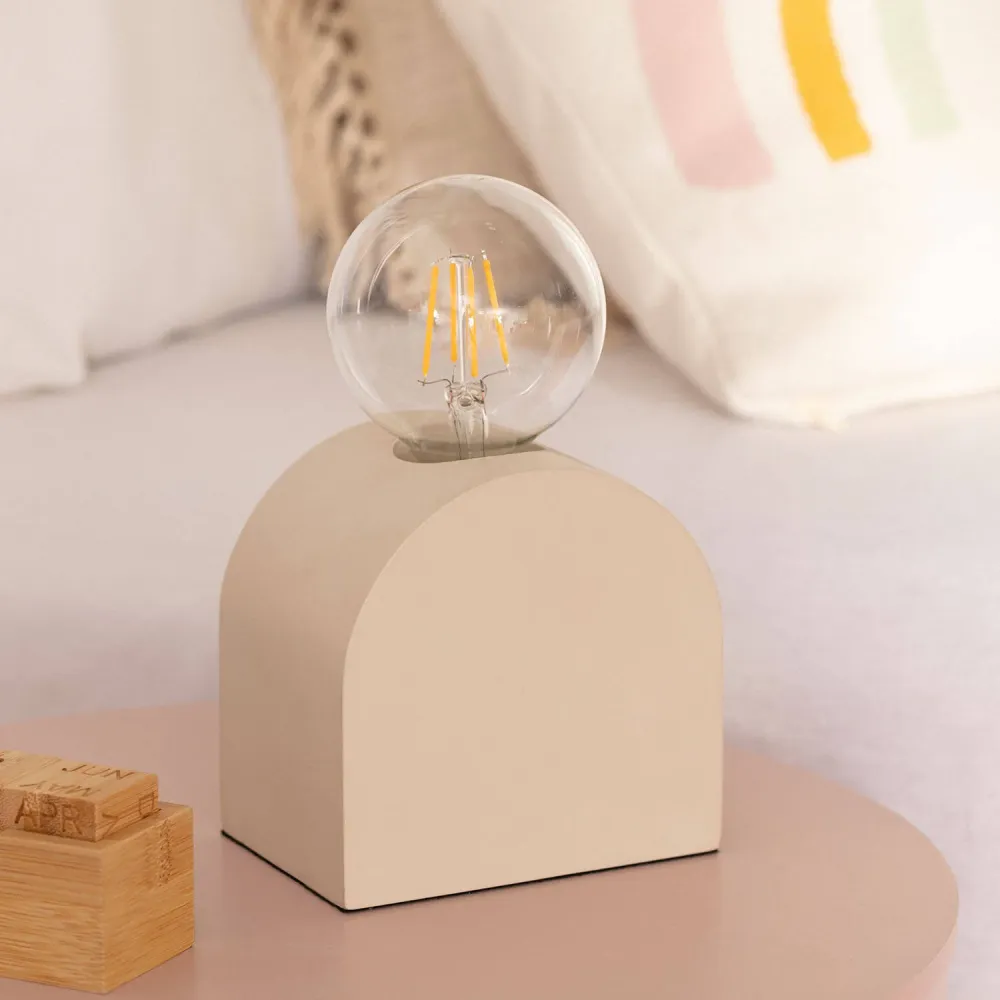 Lampe de table Luperca en résine avec éclairage LED Style industriel