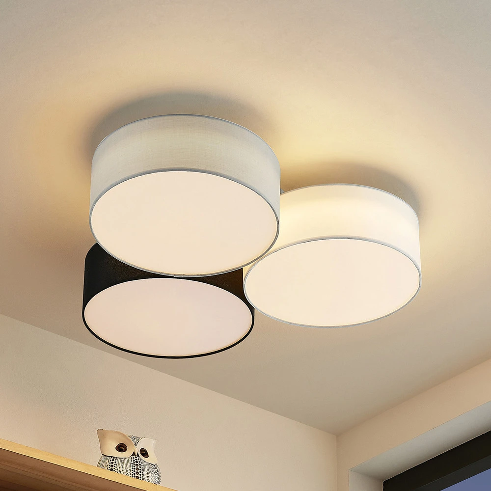 Lindby Janita Plafonnier LED, 3 lampes, tricolore avec base en bois