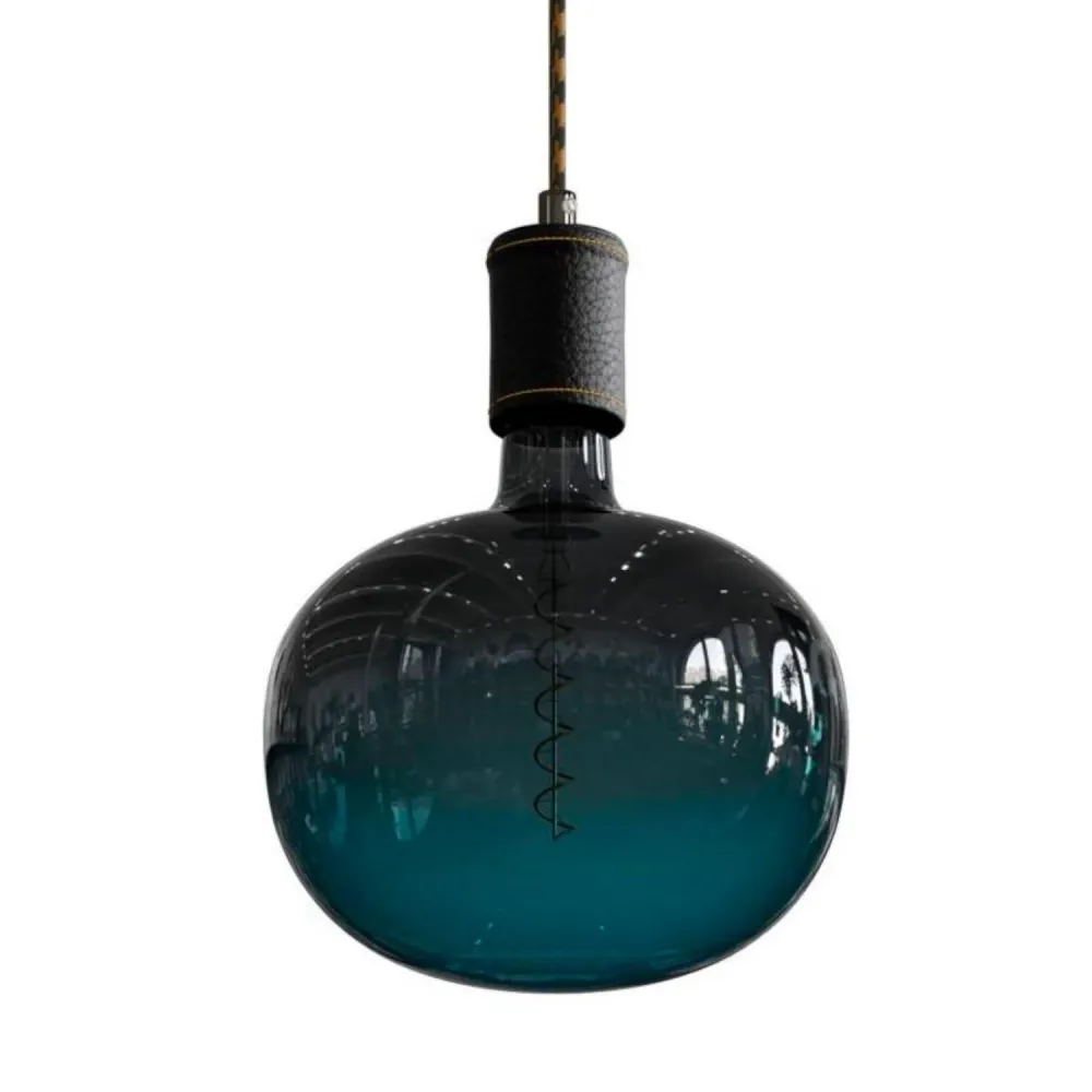 Luminaire en forme Suspension Creative-Cables modèle PDLP0 avec éclairage LED intégré.