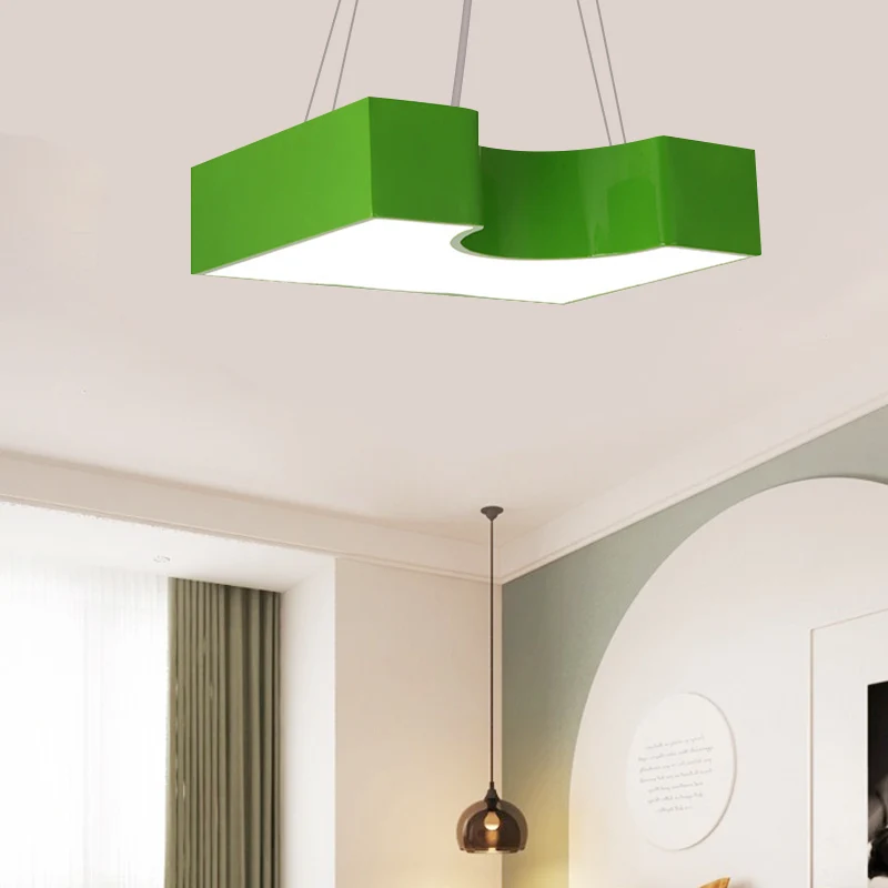 Zeitgenössische, farbenfrohe LED-Hängeleuchte aus Acryl für die Decke im Klassenzimmer avec effet scintillant