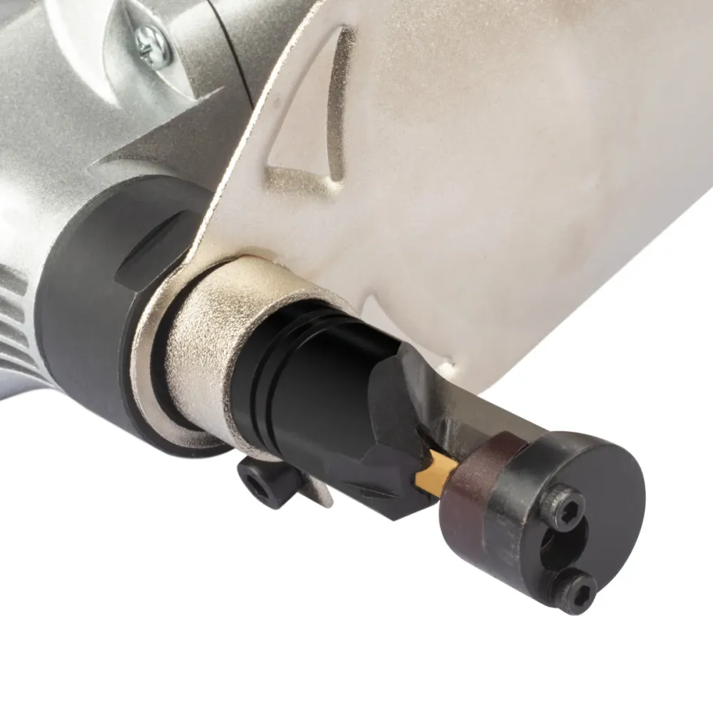 Prime à tôle en acier BK-600 ST avec 600 W et 2 000 tr / min jusqu'à 2,5 mm de profondeur de coupe des ciseaux de tôle éle...