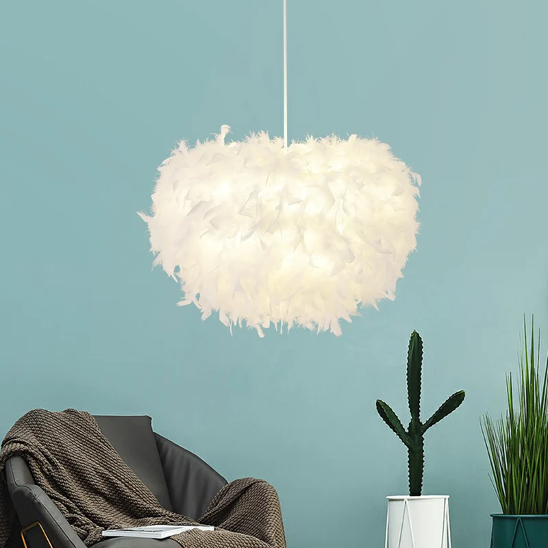 Luminaire suspendu hémisphère minimaliste en plumes pour salon, luminaire suspendu en blanc en acrylique dépoli